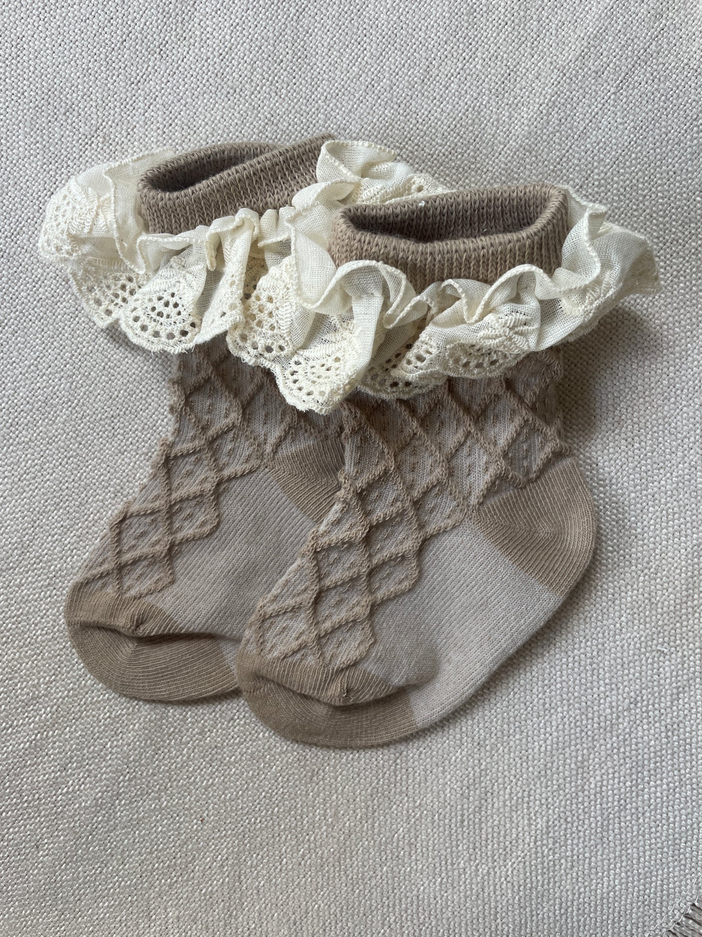Dentelle - Lace Ruffle Socks