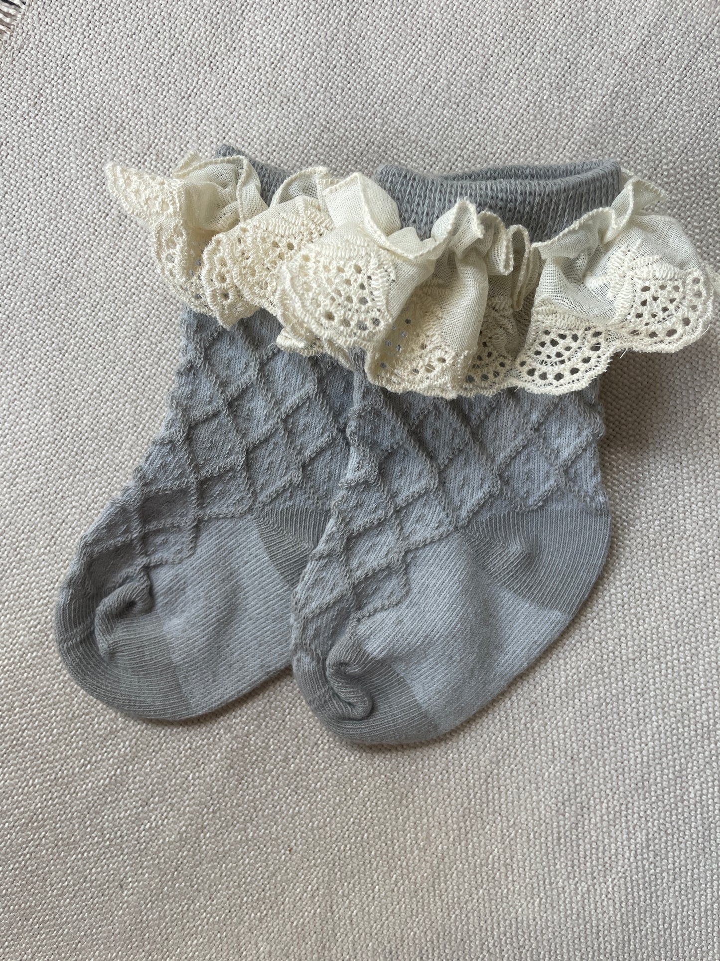 Dentelle - Lace Ruffle Socks