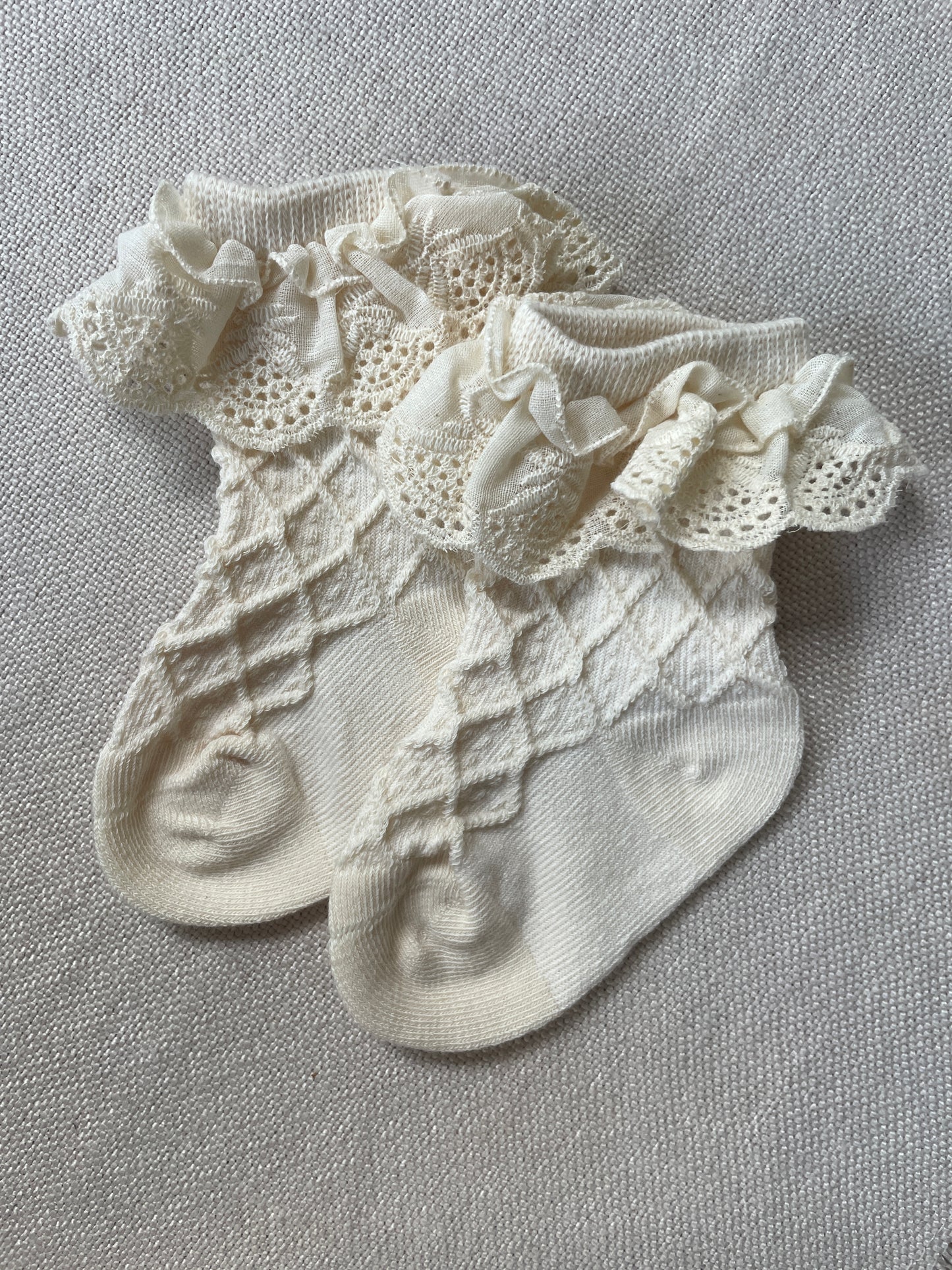 Dentelle - Lace Ruffle Socks